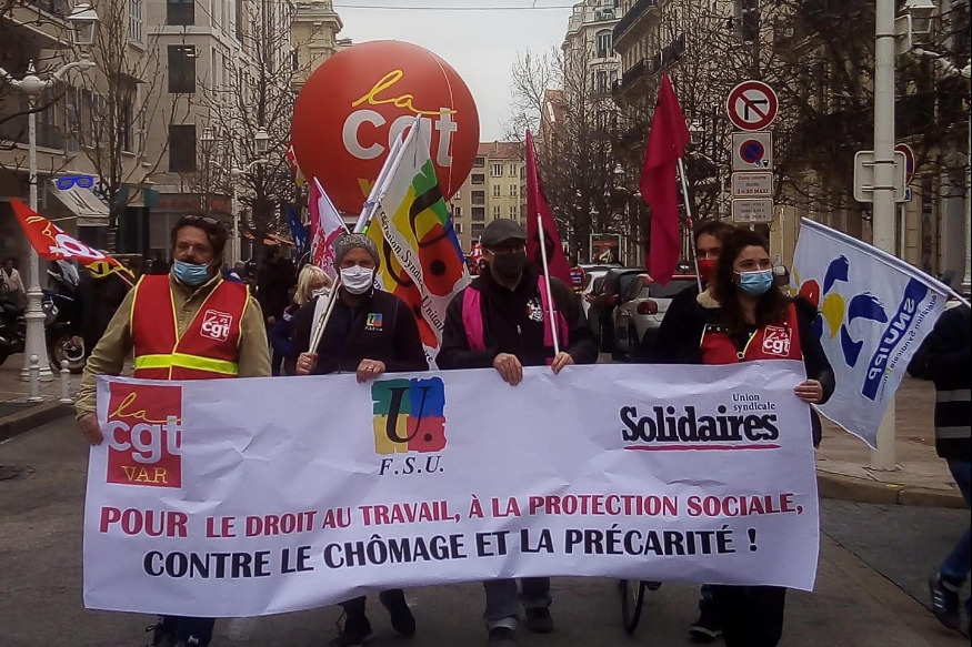 Des centaines de manifestants contre la précarité à Toulon hier